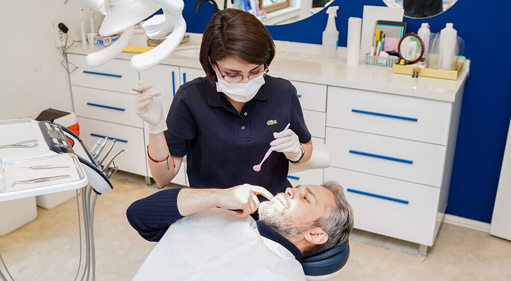 Diş Eti Hastalıkları Nedir